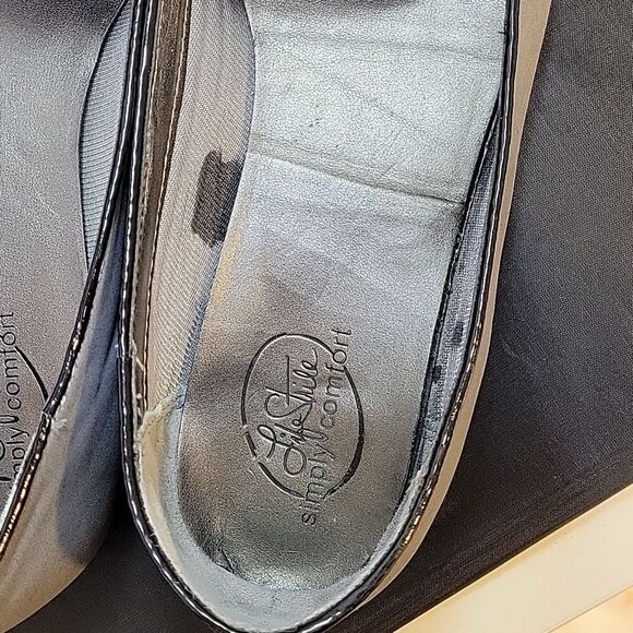 LIFETRIDE SIMPLY SUEDE TASSEL EMBELLISHMENTS POINTED TOE WOMEN"S FLAT - Picture 15 of 15